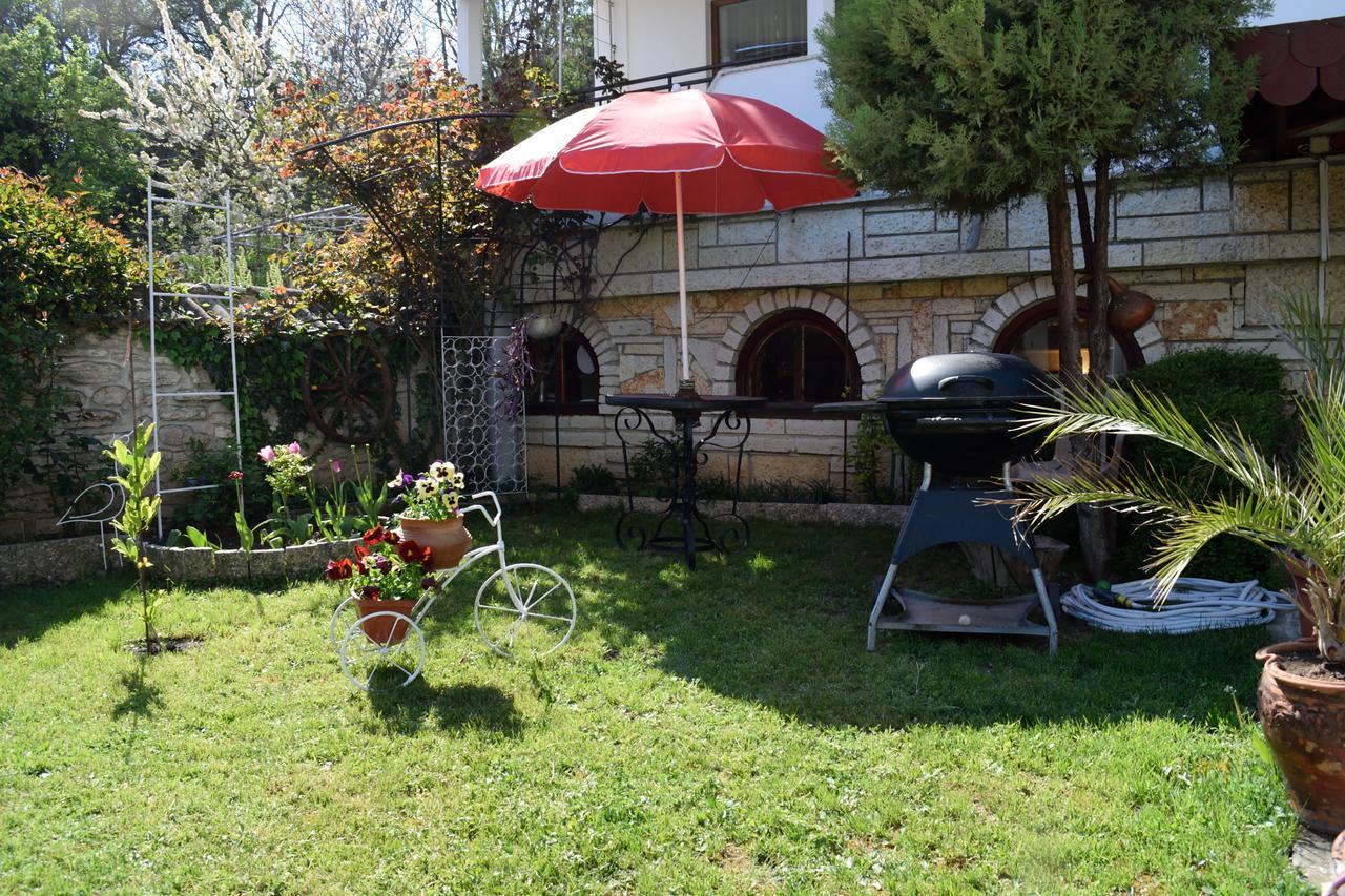 Guest House Villa Katty Balchik Exterior photo